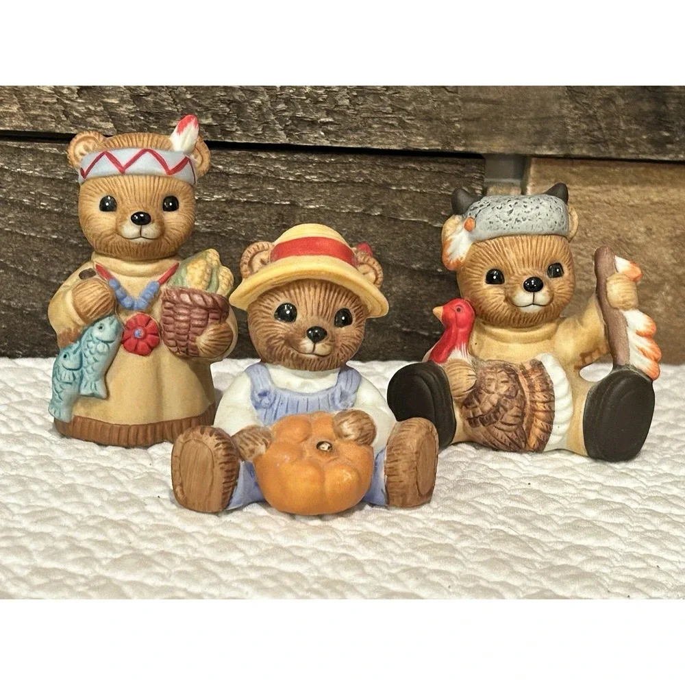 Homco Thanksgiving Bear Lot Of 3‎ Porcelain Figurines Turkey Hunter Corn Fish